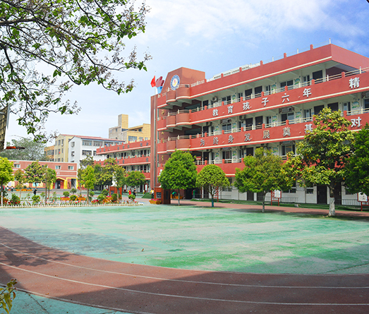 实验小学校园环境